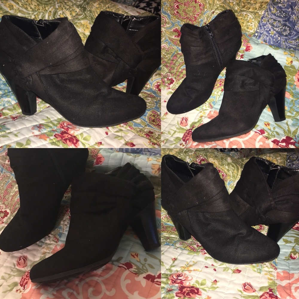Black Suede Ankle Booties 🖤🖤🖤
